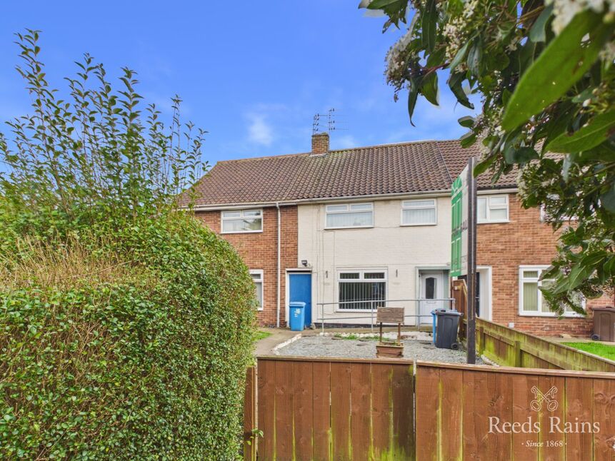 Main image of 3 bedroom Mid Terrace House for sale, Brent Avenue, Hull, East Yorkshire, HU8