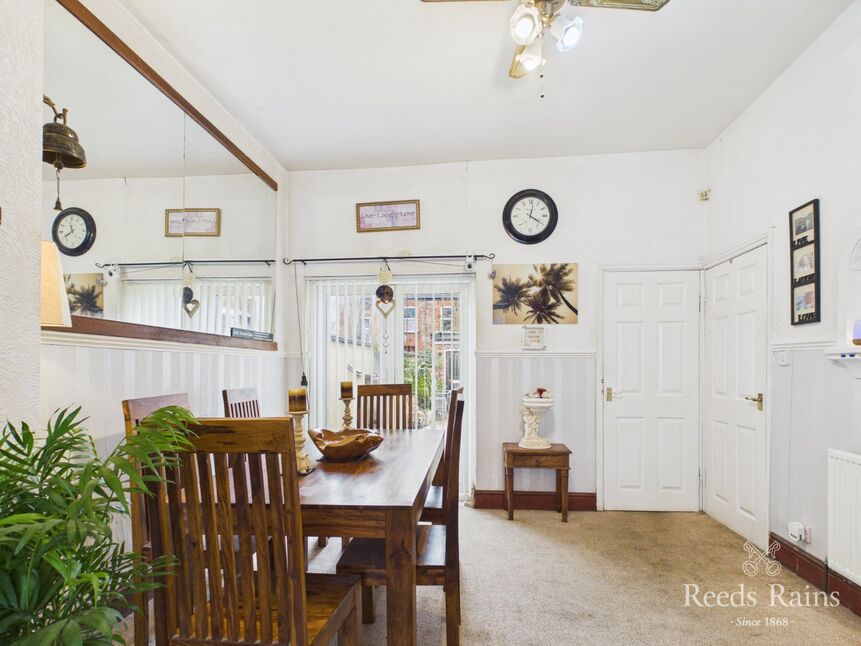 Sitting / Dining Room