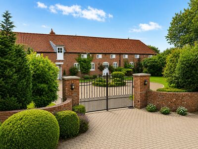 Camerton Hall Lane, 4 bedroom House for sale, &pound;575,000