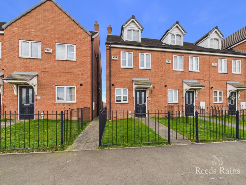 Main image of 3 bedroom Semi Detached House for sale, Bishop Alcock Road, Hull, East Yorkshire, HU5