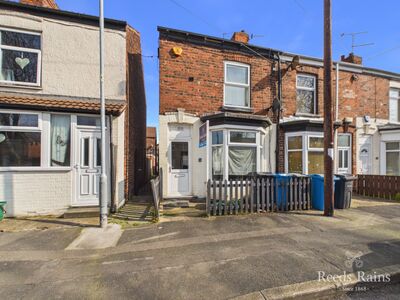 2 bedroom End Terrace House for sale