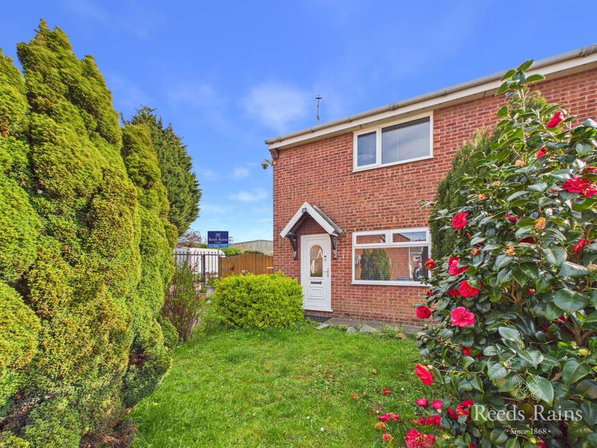 Main image of 2 bedroom End Terrace House for sale, Byland Court, Hull, East Yorkshire, HU9