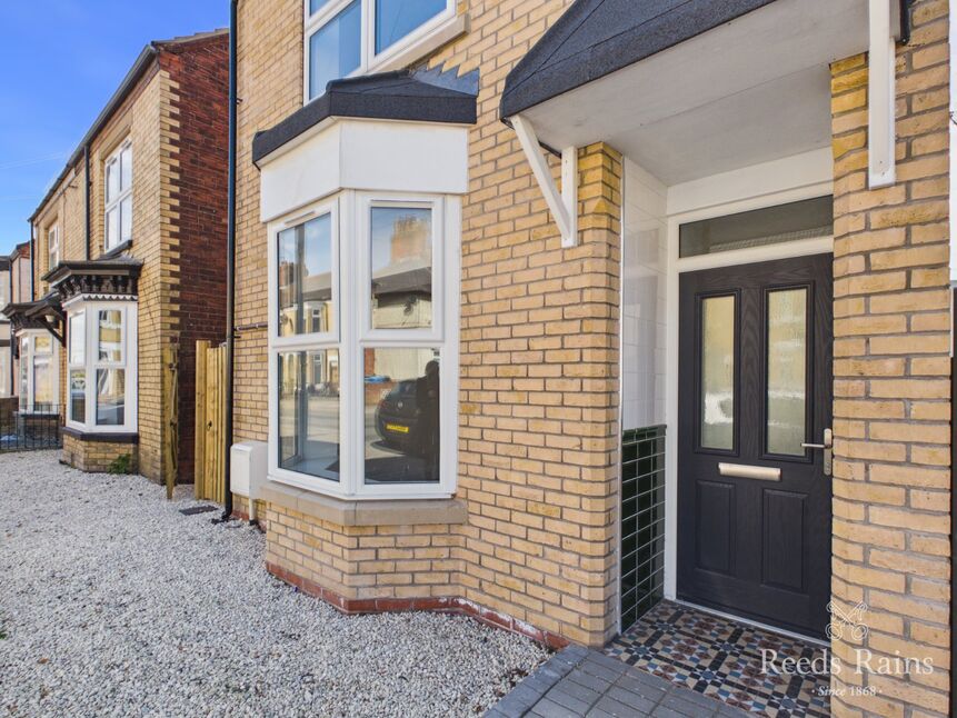 Main image of 3 bedroom Semi Detached House to rent, Portobello Street, Hull, East Yorkshire, HU9
