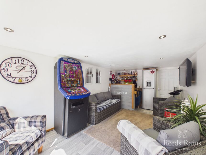 Summerhouse / Bar