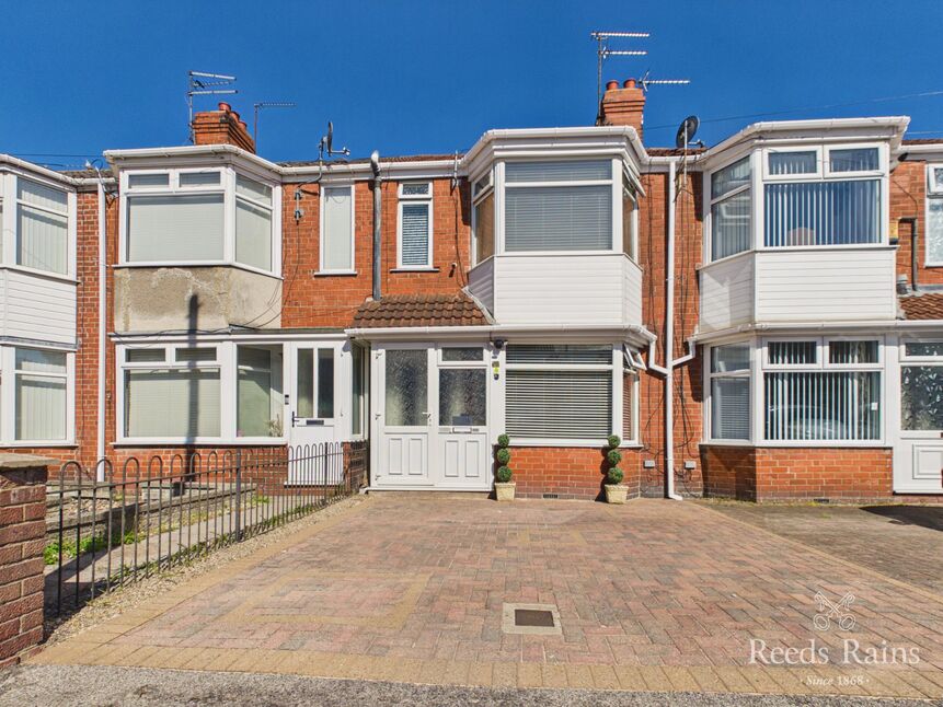 Main image of 3 bedroom Mid Terrace House for sale, Roslyn Road, Hull, East Yorkshire, HU3