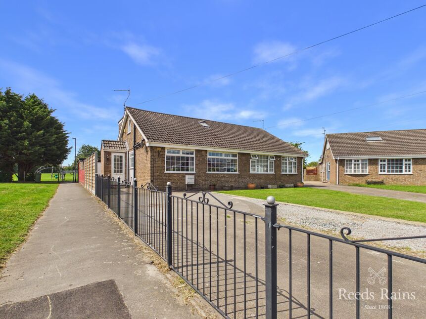 Main image of 4 bedroom Semi Detached Bungalow for sale, Watkinson Close, Preston, East Yorkshire, HU12
