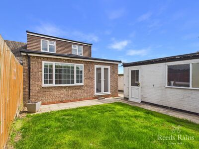4 bedroom Semi Detached Bungalow for sale