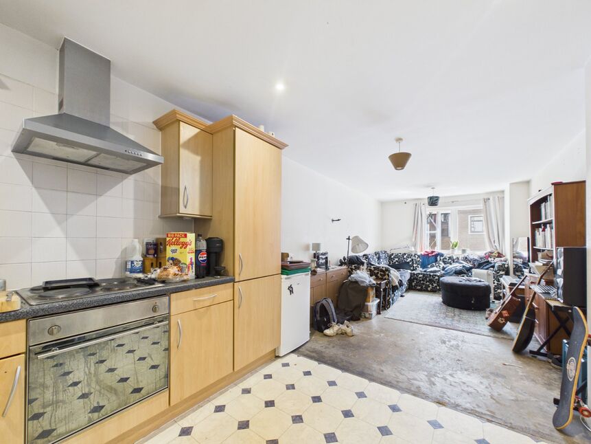 Sitting Room / Kitchen