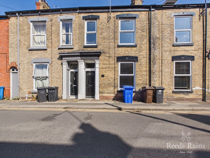 Main image of 3 bedroom Mid Terrace House to rent, Peel Street, Hull, East Riding of Yorkshi, HU3