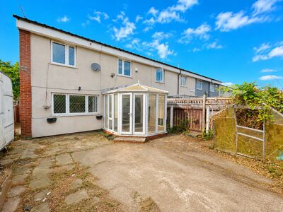 3 bedroom End Terrace House for sale