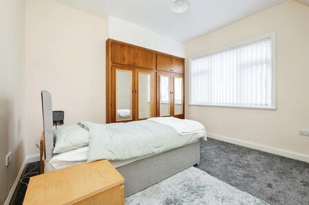 3 bedroom End Terrace House for sale