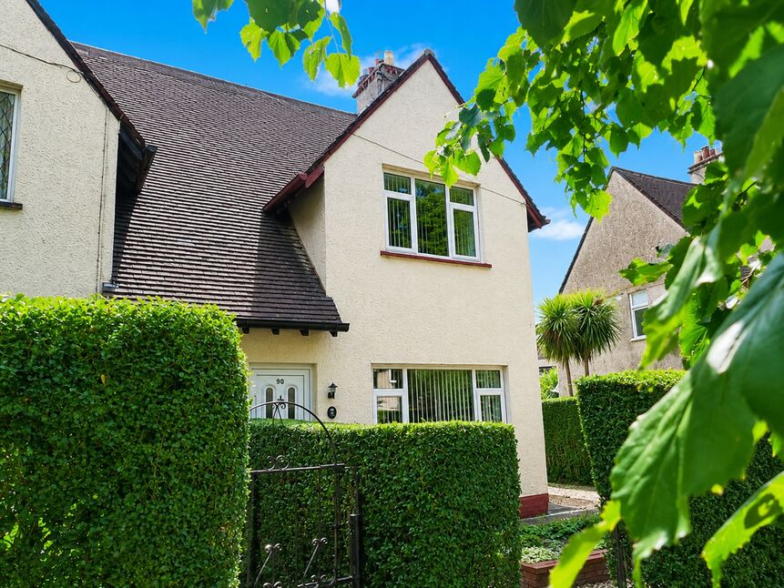 Main image of 3 bedroom End Terrace House for sale, James Reckitt Avenue, Hull, East Yorkshire, HU8