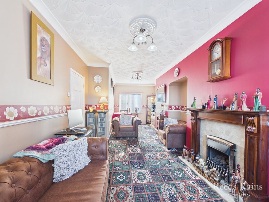 Sitting / Dining Room
