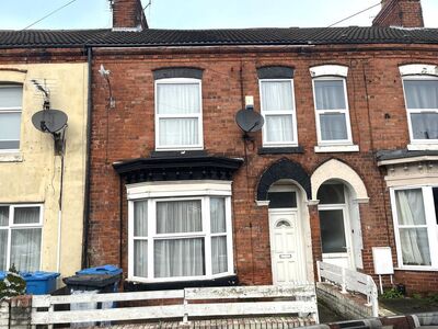 4 bedroom Mid Terrace House for sale