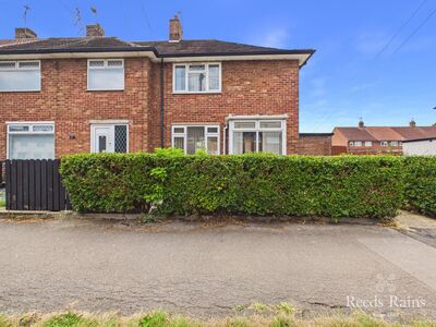 2 bedroom End Terrace House for sale