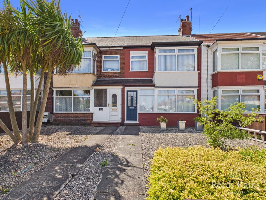 Main image of 2 bedroom Mid Terrace House for sale, Endike Lane, Hull, East Yorkshire, HU6