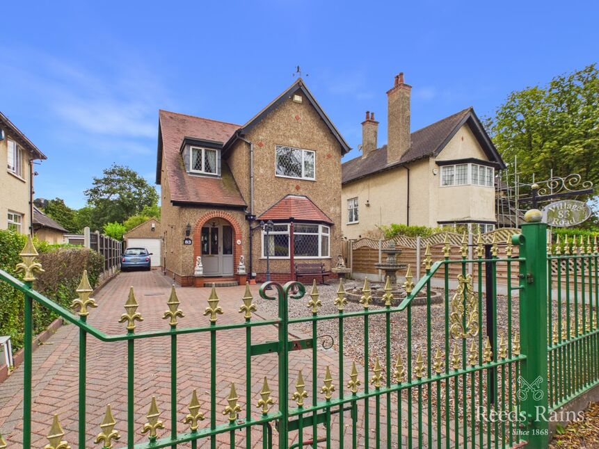 Main image of 3 bedroom Detached House for sale, Village Road, Hull, East Yorkshire, HU8