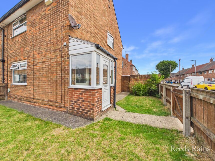 Main image of 2 bedroom End Terrace House for sale, Gainford Grove, Hull, East Yorkshire, HU9