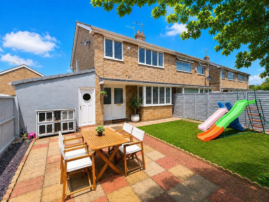 Main image of 3 bedroom Semi Detached House for sale, Calderdale, Hull, East Yorkshire, HU7