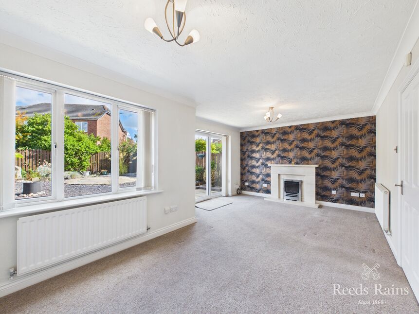 Sitting / Dining Room