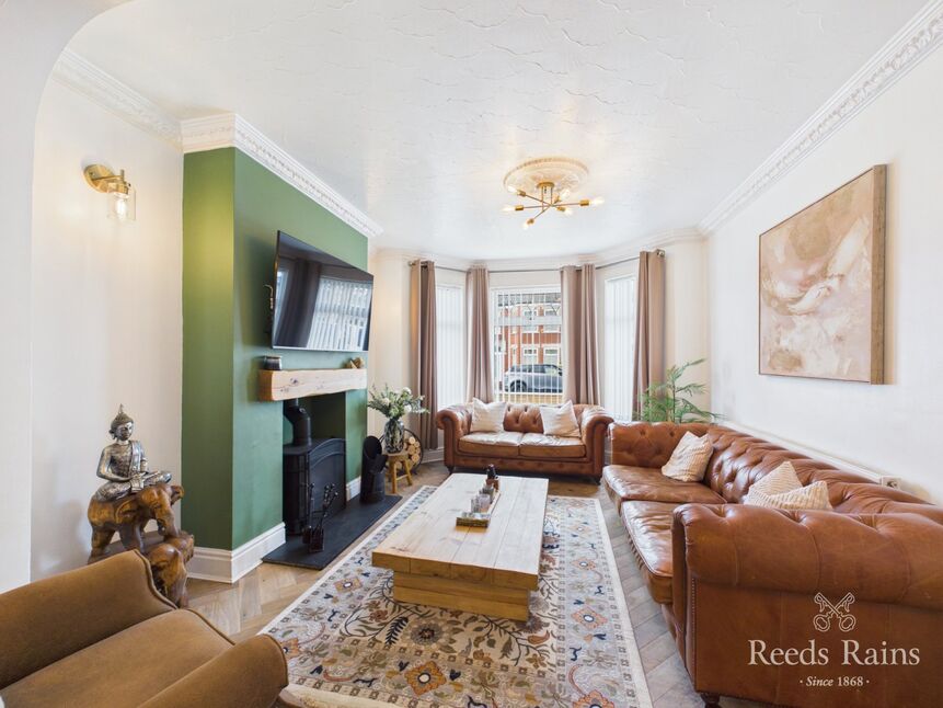 Sitting / Dining Room