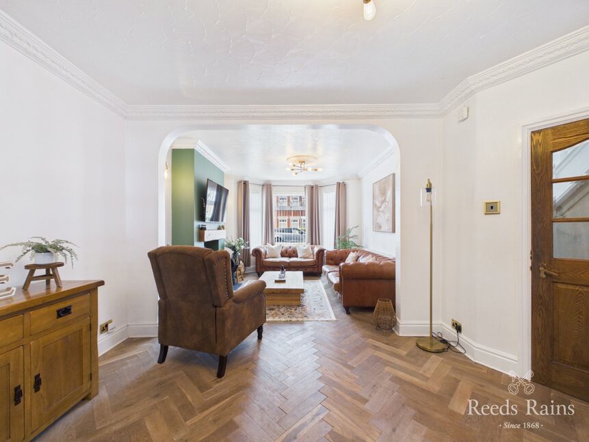 Sitting / Dining Room