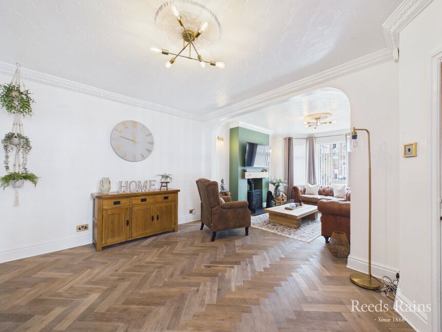 Sitting / Dining Room