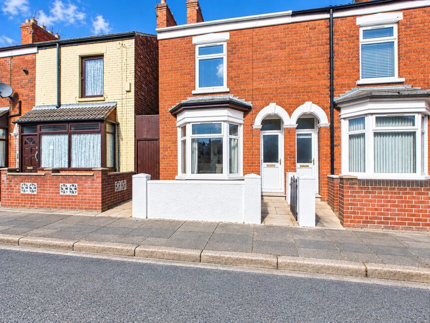 Main image of 2 bedroom End Terrace House for sale, Severn Street, Hull, East Riding of Yorkshire, HU8