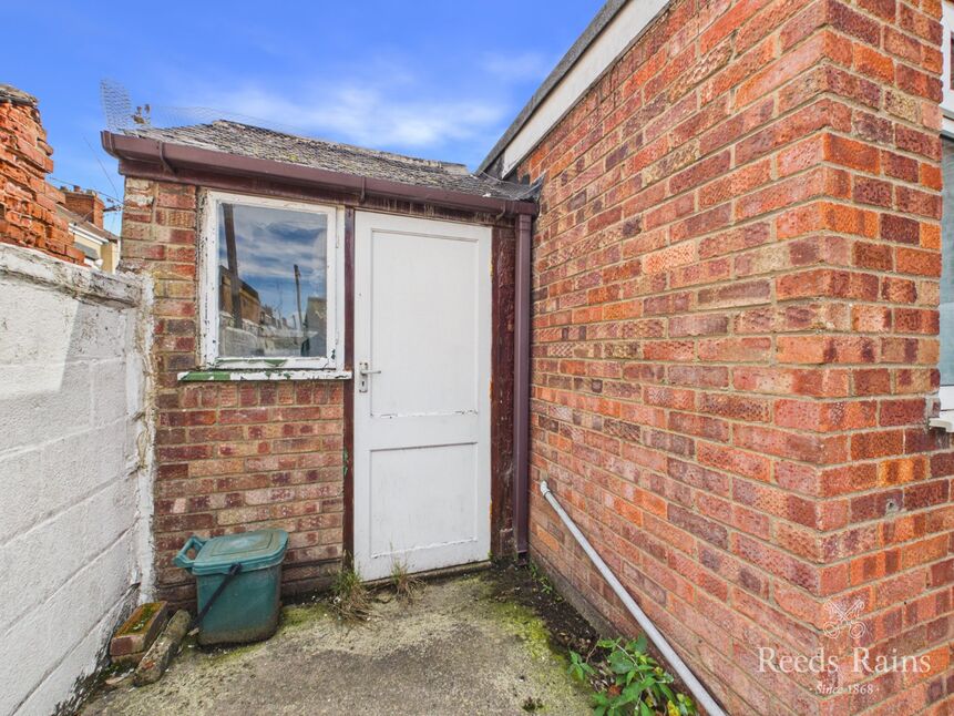 Rear Courtyard