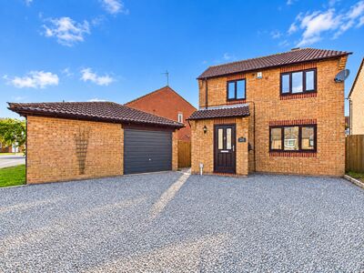 Brandon Way, 3 bedroom Detached House to rent, &pound;1,050 pcm