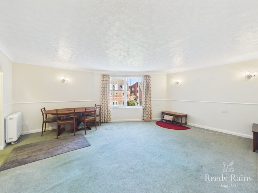 Lounge / Dining Room