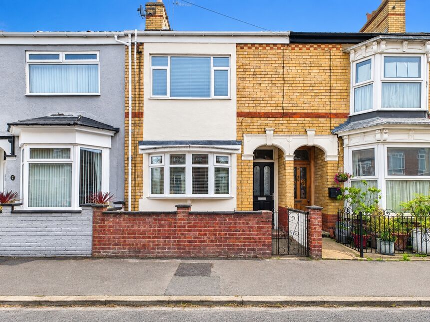 Main image of 3 bedroom Mid Terrace House for sale, Westminster Avenue, Hull, East Riding of Yorkshire, HU8
