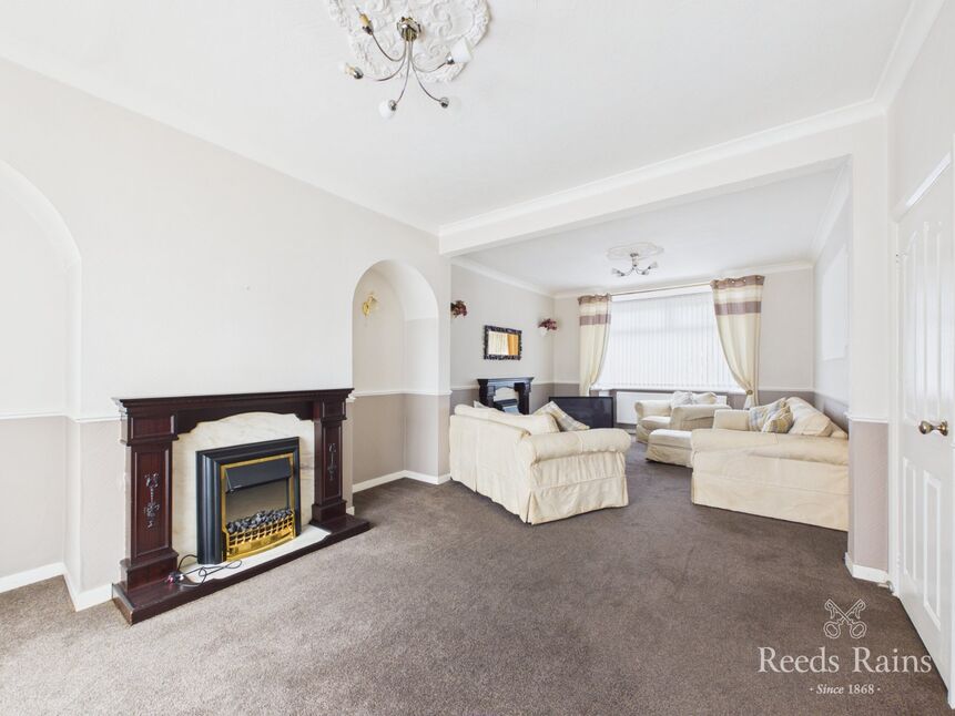 Lounge / Dining Room