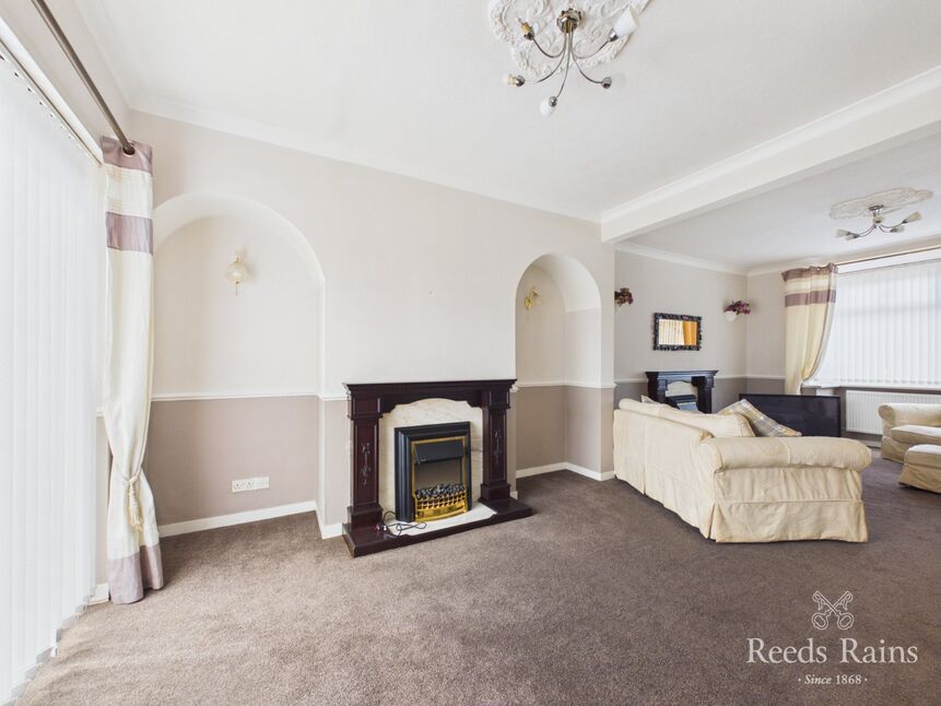 Lounge / Dining Room