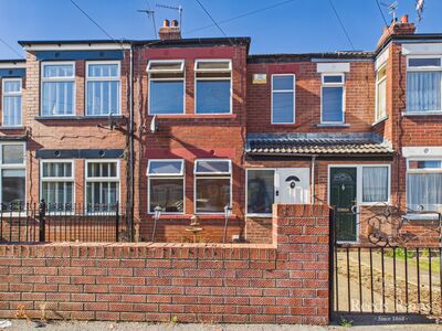 2 bedroom Mid Terrace House for sale