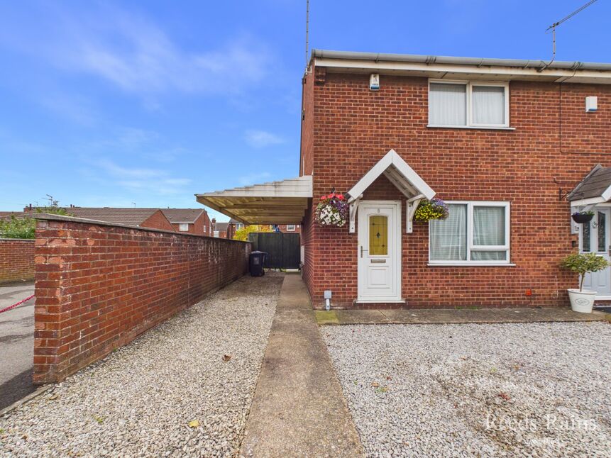 Main image of 2 bedroom End Terrace House for sale, Staxton Court, Hull, East Yorkshire, HU9
