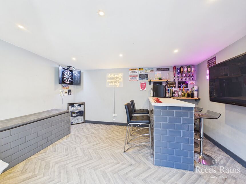 Summerhouse / Bar