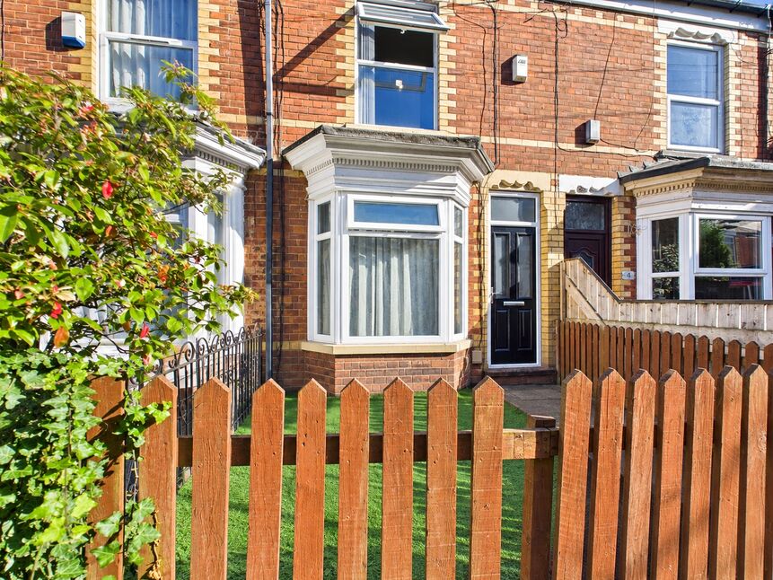 Main image of 2 bedroom Mid Terrace House for sale, Sunny Grove, Sharp Street, East Riding of Yorkshi, HU5
