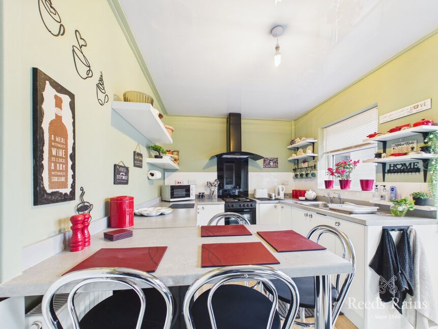 Kitchen / Dining Room