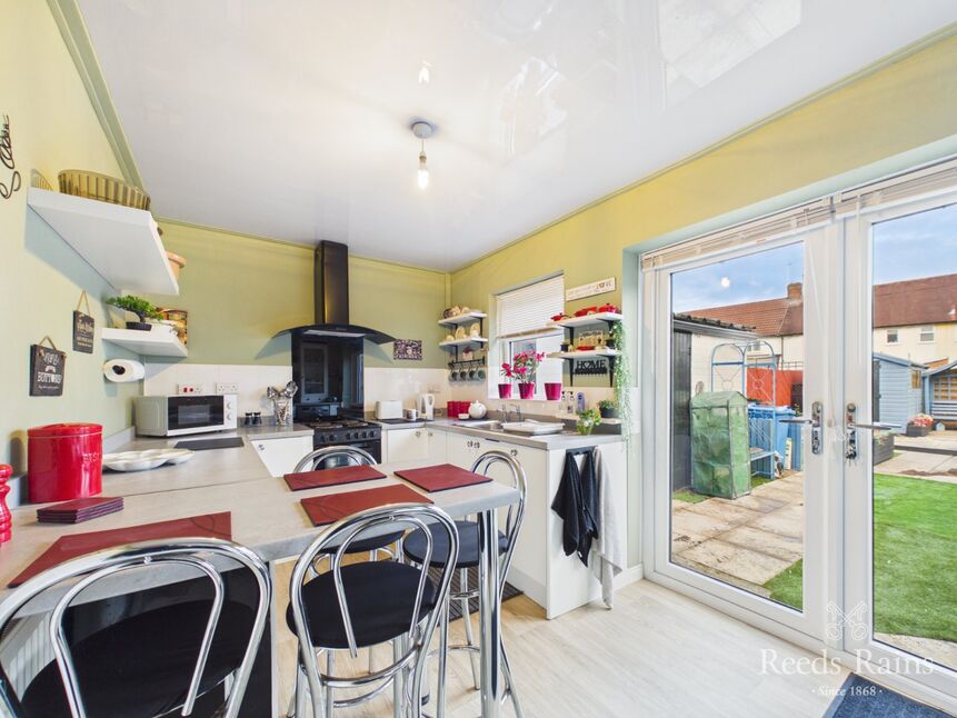 Kitchen / Dining Room