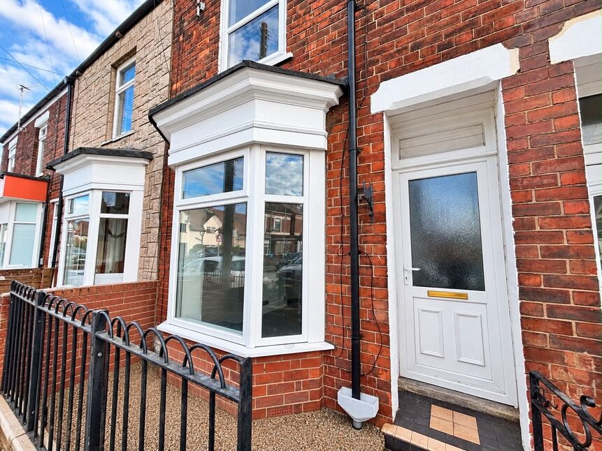 2 bedroom Mid Terrace House to rent
