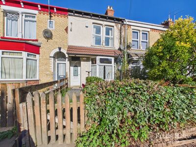 Lambert Street, 3 bedroom Mid Terrace House for sale, &pound;110,000