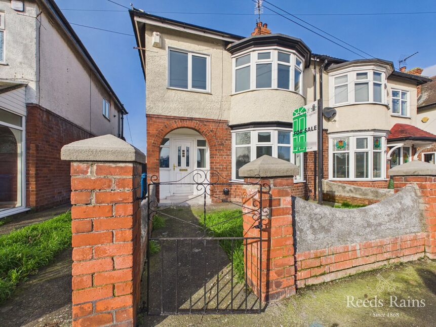 Main image of 3 bedroom Semi Detached House for sale, Chanterlands Avenue, Hull, East Riding of Yorkshi, HU5