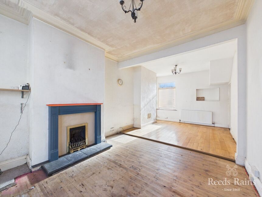 Lounge / Dining Room