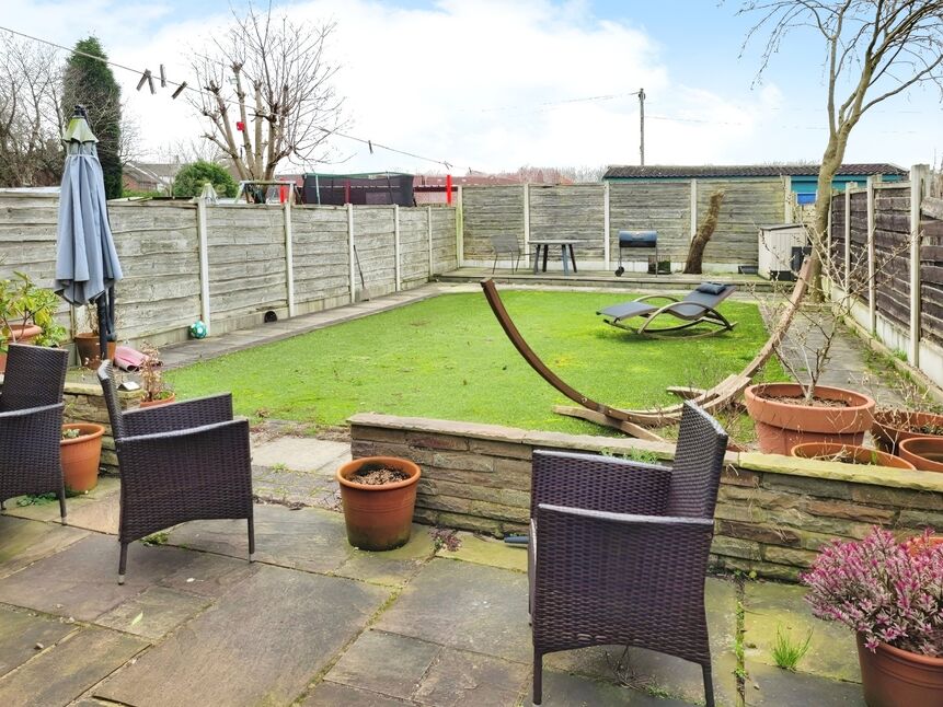 2 bedroom End Terrace House for sale, St. Annes Road, Denton, M34 £