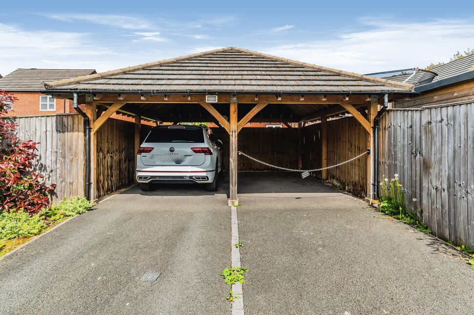 3 bedroom Semi Detached House for sale, Snowdonia Way, Hyde, SK14 £