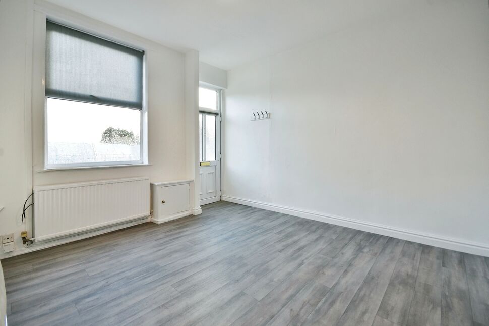 2 bedroom Mid Terrace House for sale, Stockport Road, Hyde, SK14 £170,000