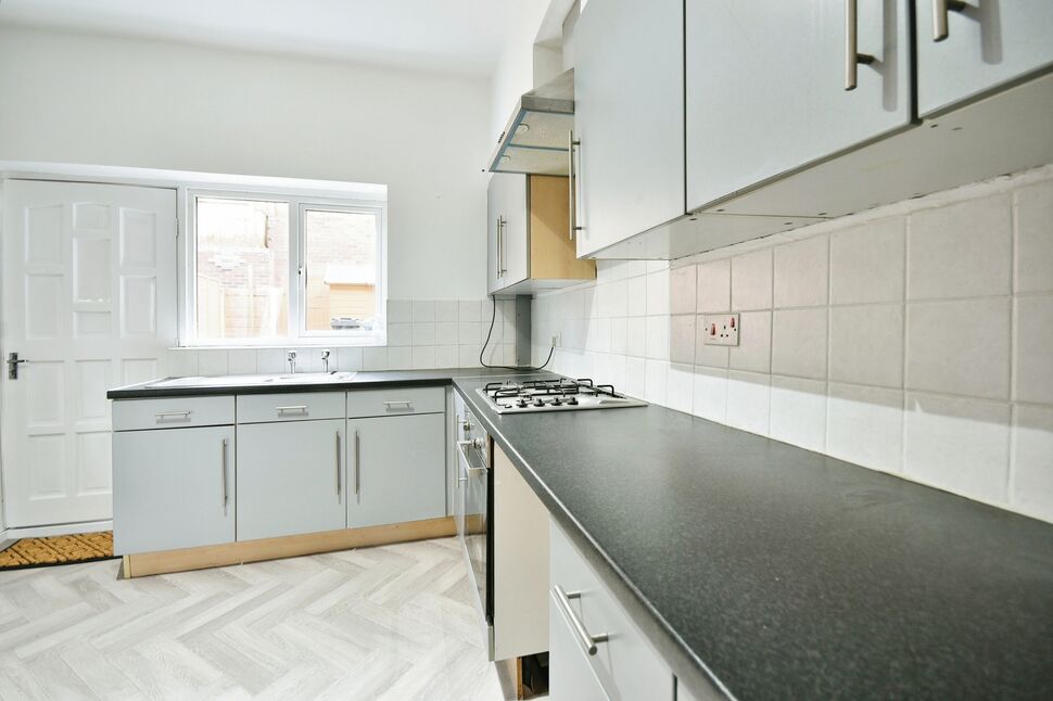 2 bedroom Mid Terrace House for sale, Stockport Road, Hyde, SK14 £170,000