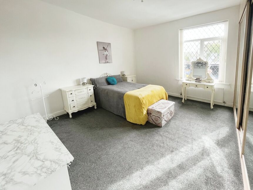 2 bedroom Mid Terrace House for sale, Talbot Road, Hyde, SK14 £175,000