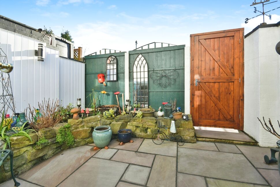 1 bedroom Mid Terrace House for sale, Apethorn Lane, Hyde, SK14 £240,000